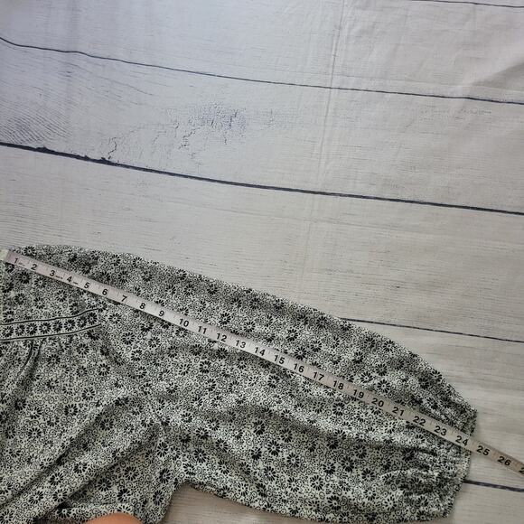 Max Studio Size 3XL Asymmetrical V-Neck Floral High Low Hem Blouse Boho - Picture 5 of 8